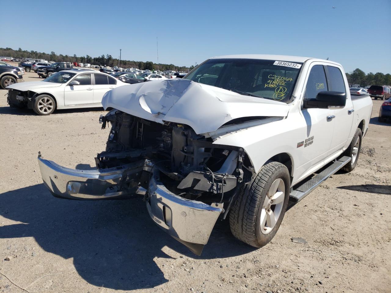 Фото 2 с аукциона – 2015 RAM 1500 SLT с VIN 1C6RR6LT9FS676313