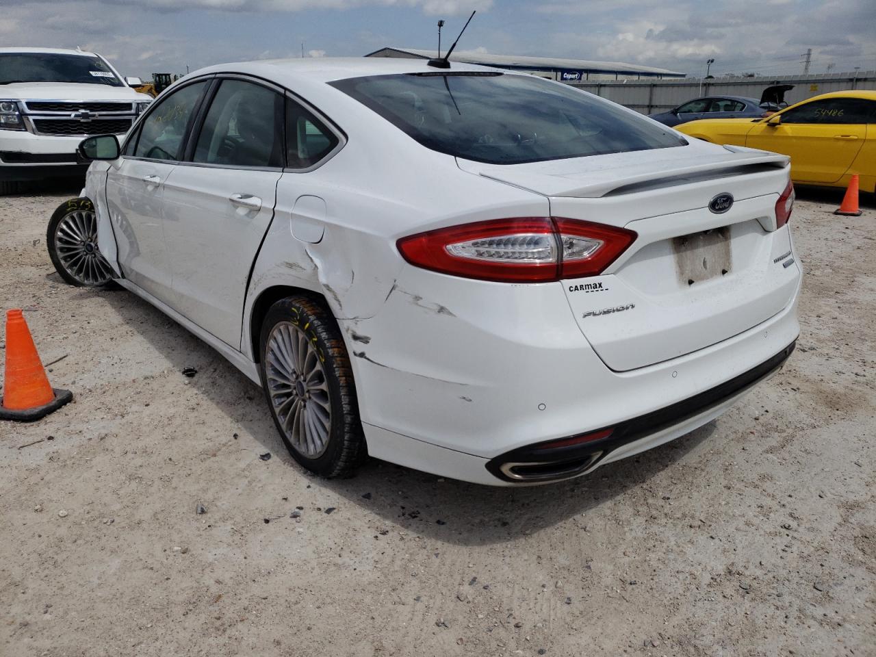 Photo 3 from auction – 2015 FORD FUSION TIT with VIN 3FA6P0K92FR132449