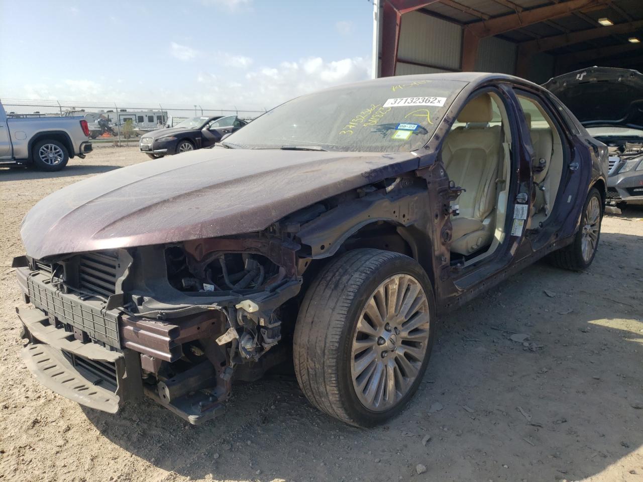 Photo 2 from auction – 2013 LINCOLN MKZ with VIN 3LN6L2JK1DR811823