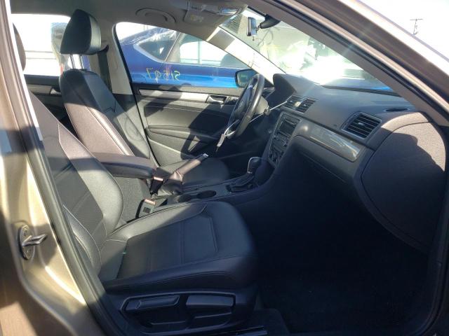 Photo 5 from auction – 2015 VOLKSWAGEN PASSAT S with VIN 1VWAT7A3XFC076679