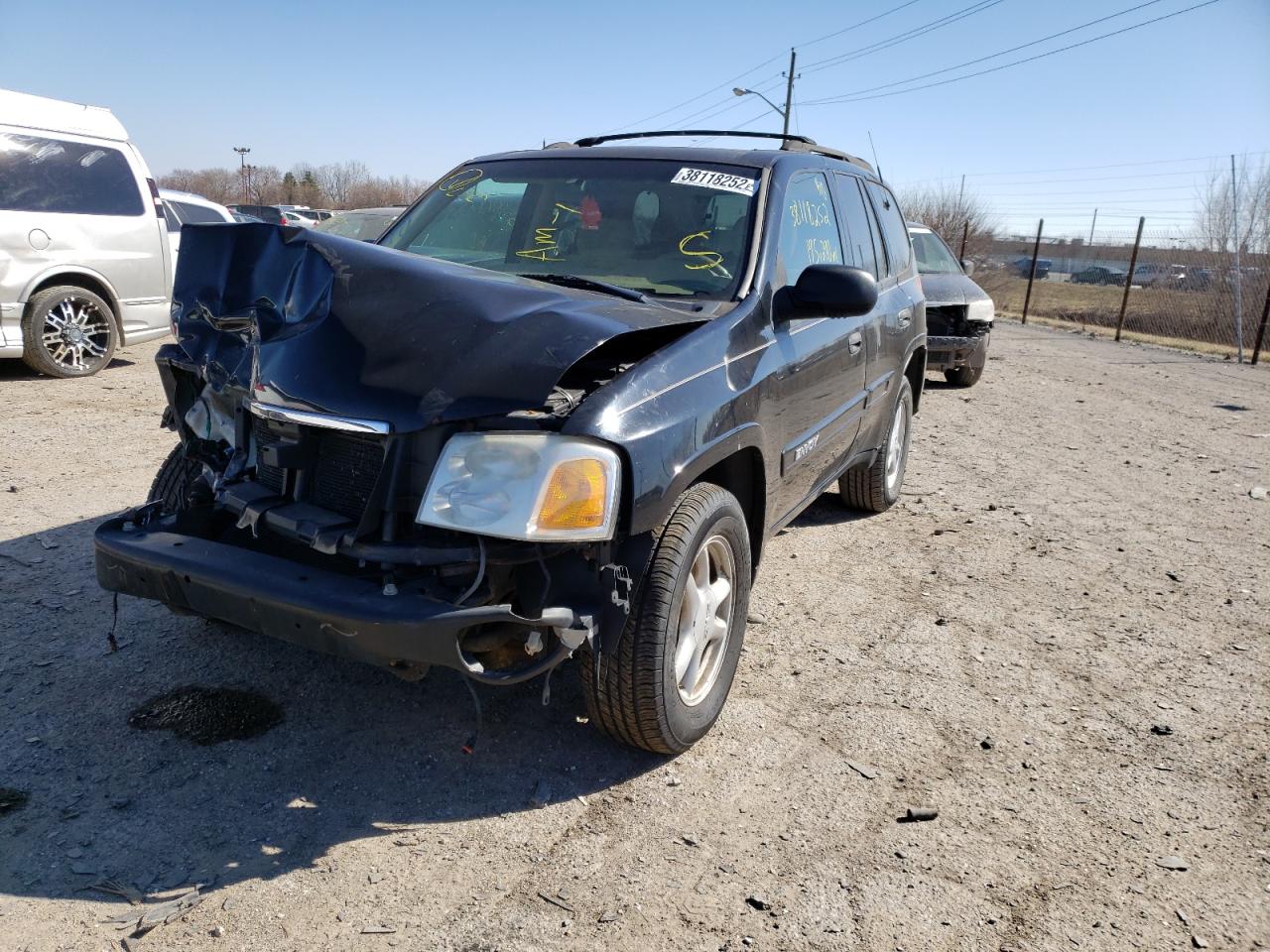 Photo 2 from auction – 2002 GMC ENVOY with VIN 1GKDT13S722244056