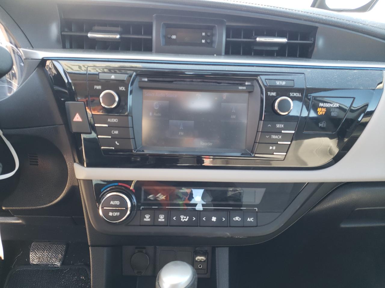 Photo 9 from auction – 2014 TOYOTA COROLLA L with VIN 2T1BURHE4EC216464