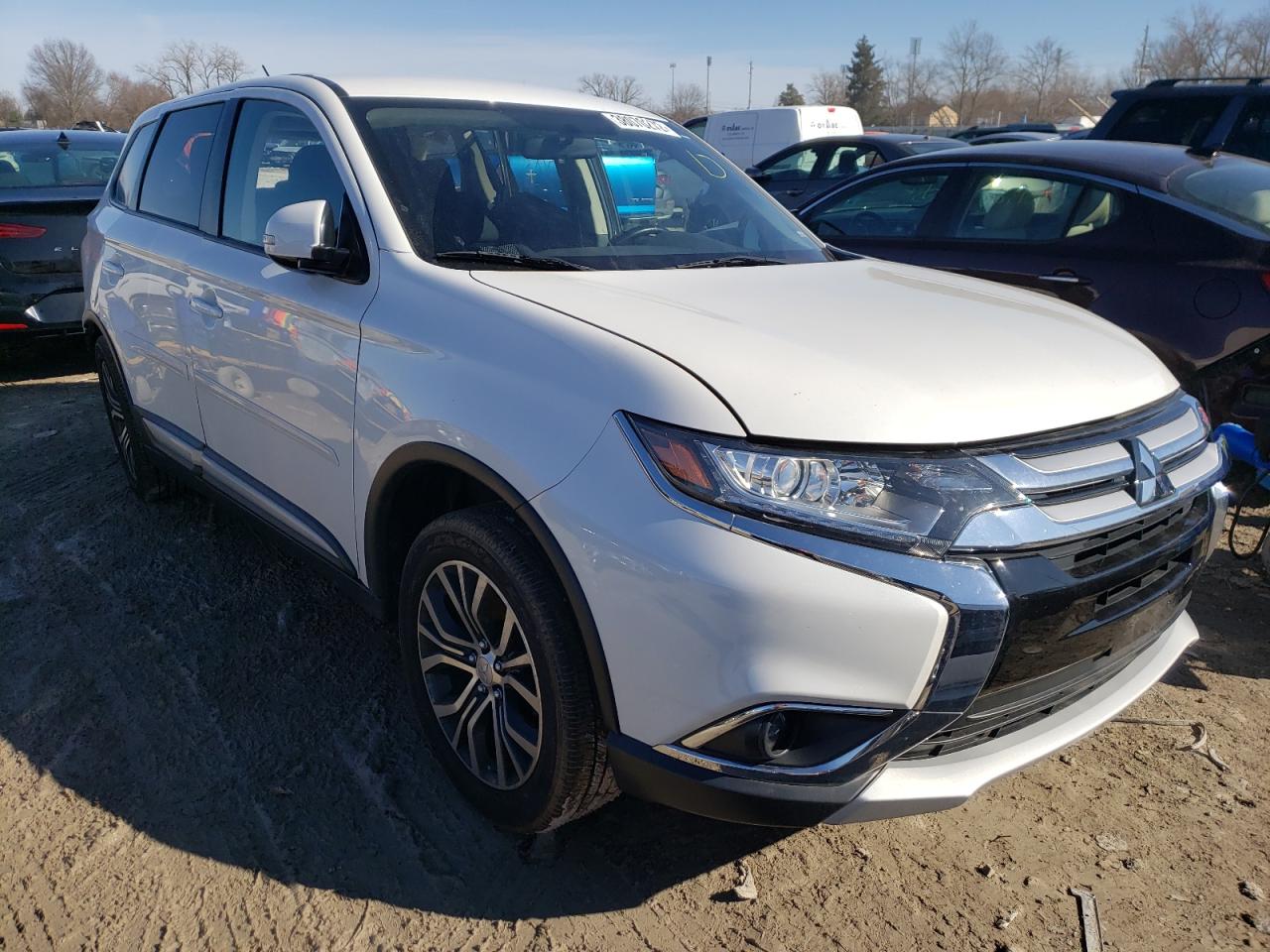 MITSUBISHI OUTLANDER 2016 with VIN JA4AZ3A34GZ017758 - Photo from auction