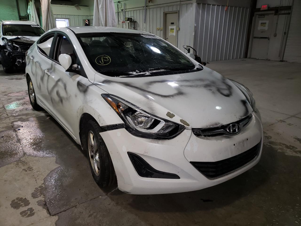 HYUNDAI ELANTRA SE 2015 with VIN 5NPDH4AE2FH575286 - Photo from auction