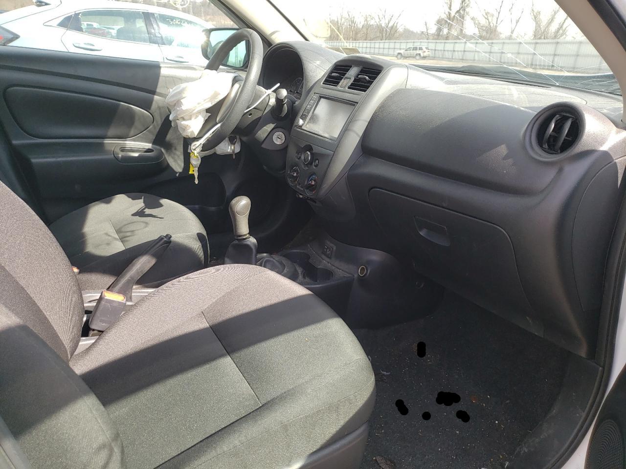 Photo 5 from auction – 2019 NISSAN VERSA S with VIN 3N1CN7AP8KL829474