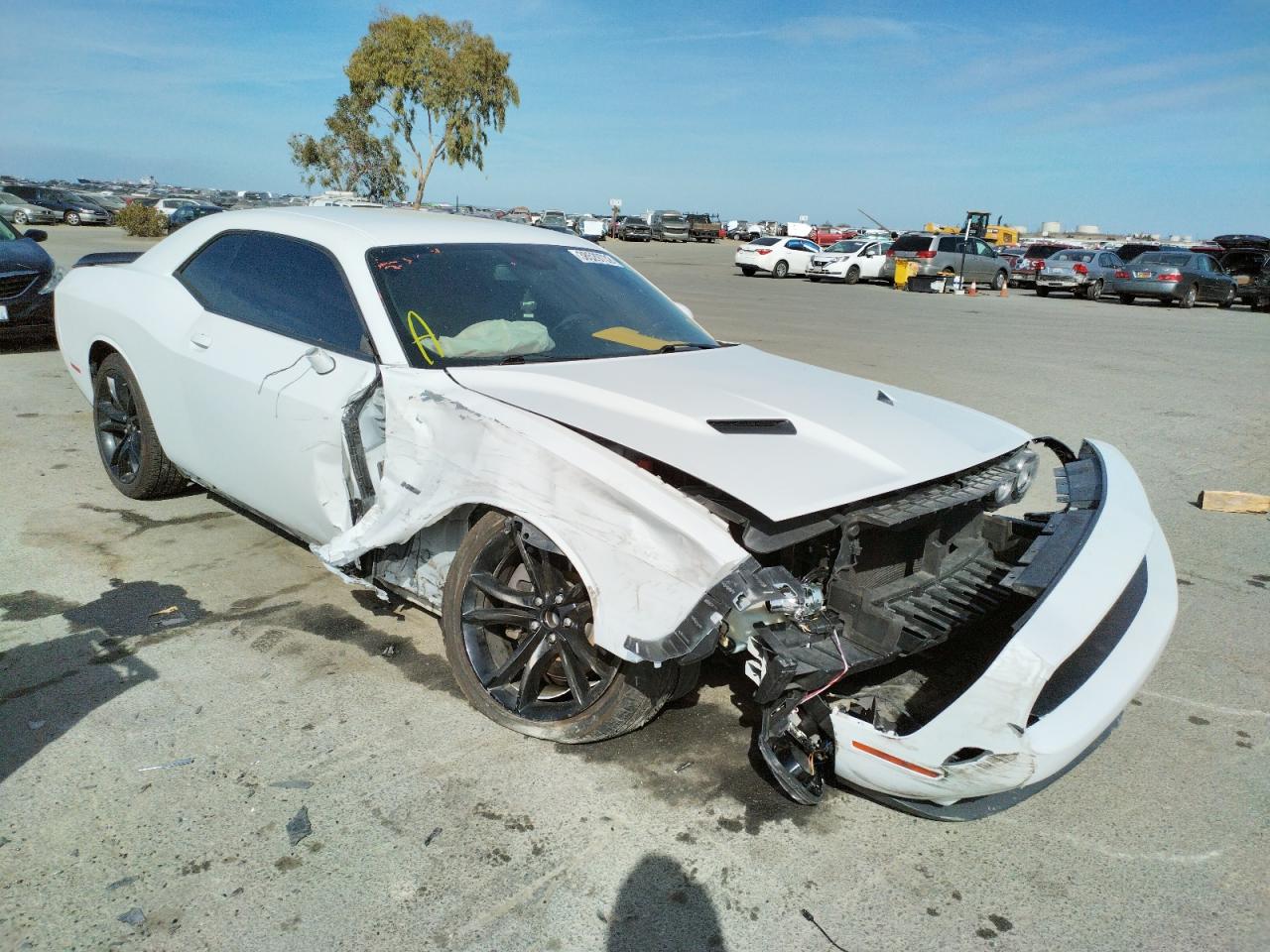 DODGE CHALLENGER 2018 with VIN 2C3CDZBT1JH155087 - Photo from auction