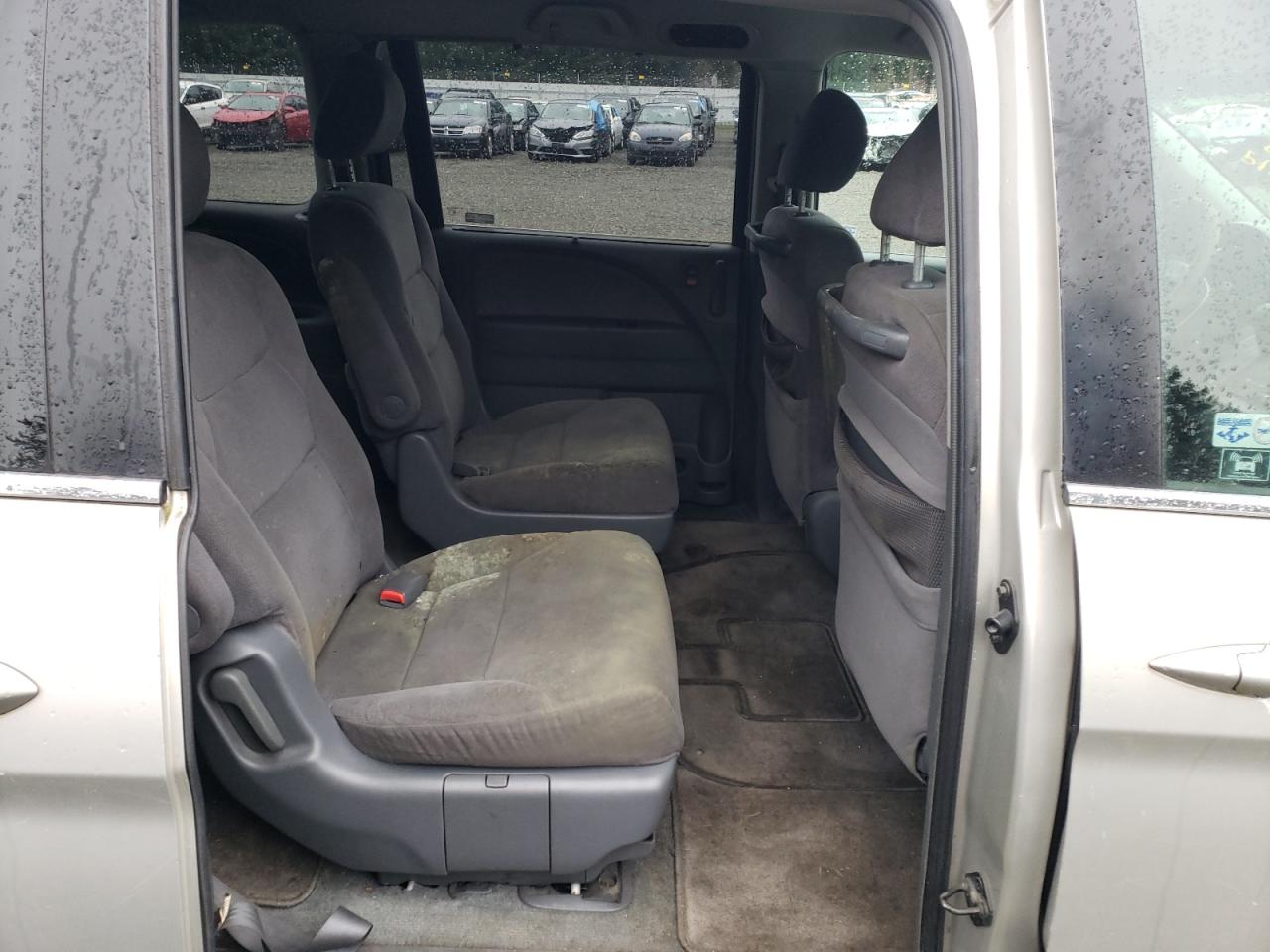 Photo 6 from auction – 2005 HONDA ODYSSEY EX with VIN 5FNRL38435B008769