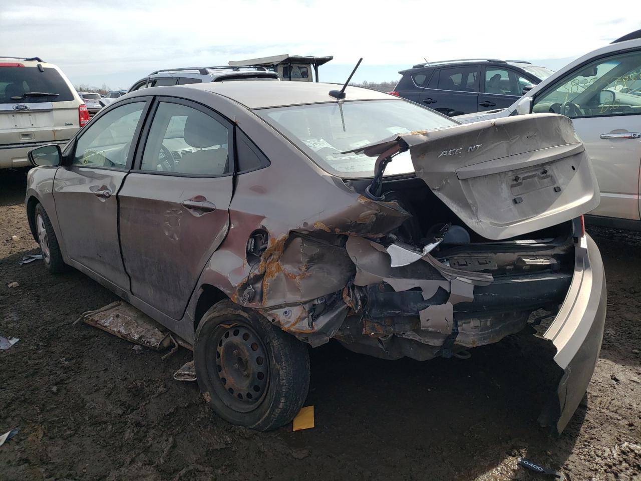 Photo 3 from auction – 2014 HYUNDAI ACCENT GLS with VIN KMHCT4AE1EU712910