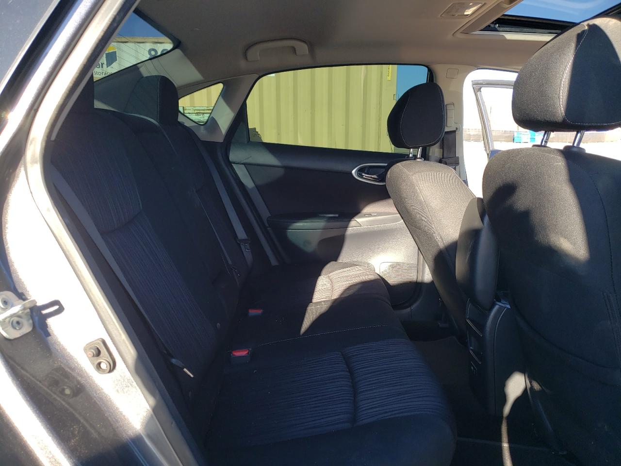 Photo 6 from auction – 2019 NISSAN SENTRA S with VIN 3N1AB7AP1KY420347