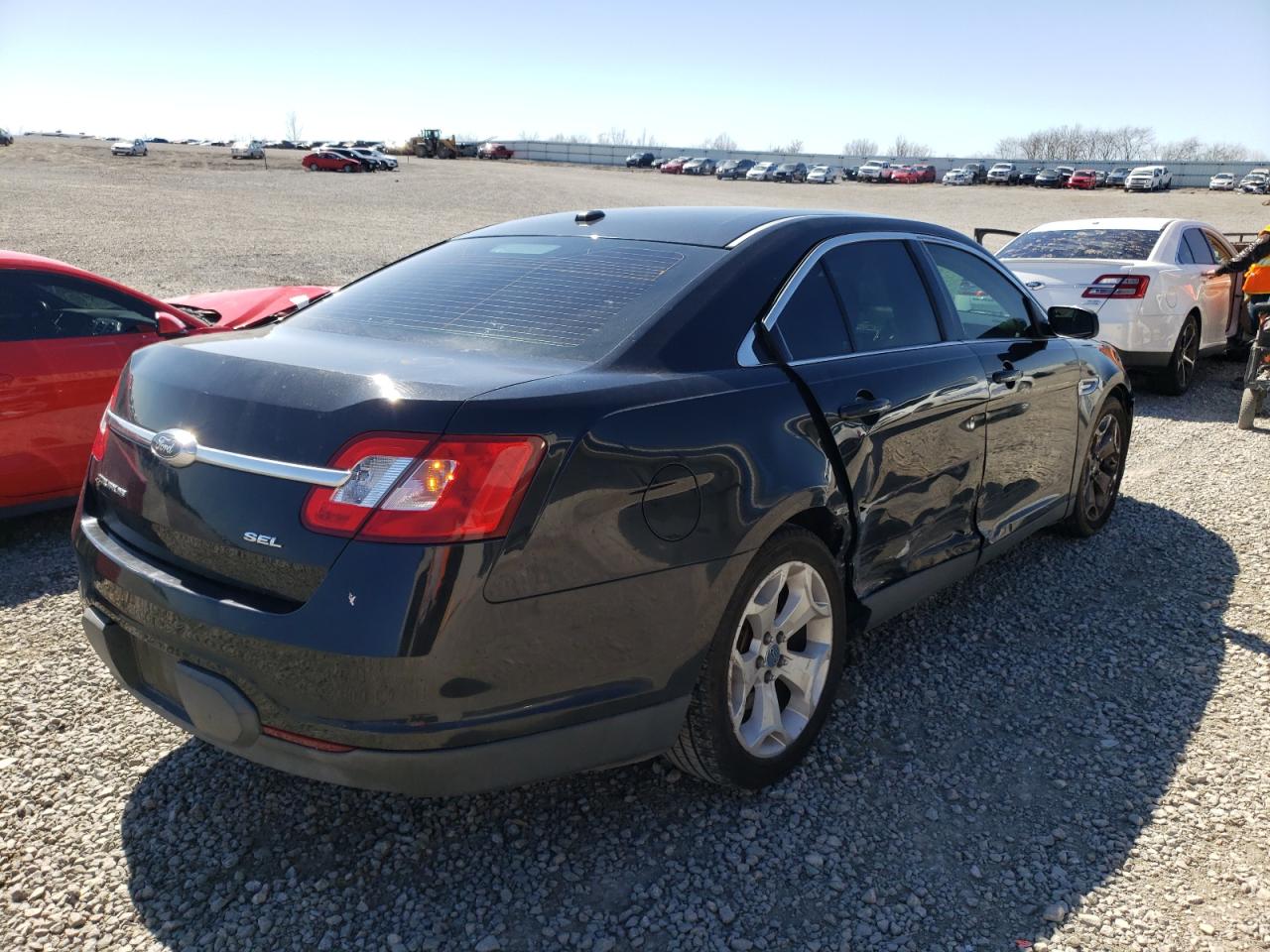 Photo 4 from auction – 2011 FORD TAURUS SEL with VIN 1FAHP2EW0BG106505