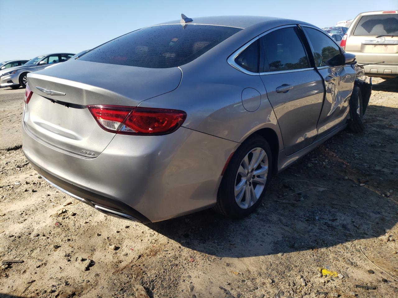 Photo 4 from auction – 2017 CHRYSLER 200 LIMITE with VIN 1C3CCCAG2HN510029