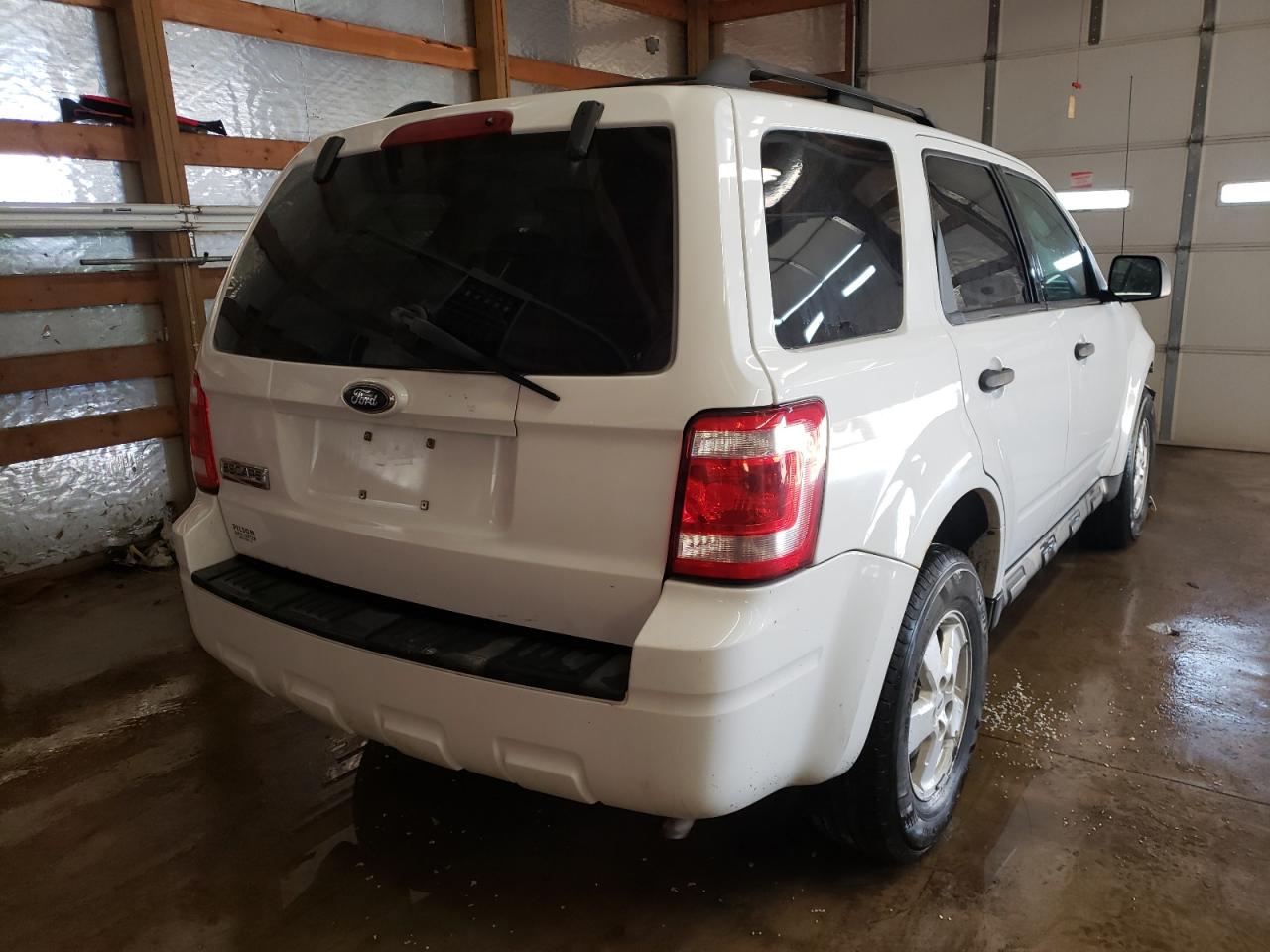 Photo 4 from auction – 2009 FORD ESCAPE XLT with VIN 1FMCU03729KB02701