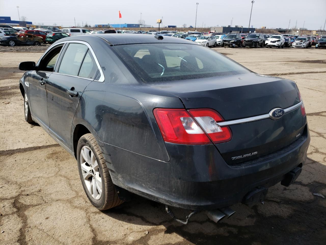 Photo 3 from auction – 2011 FORD TAURUS SEL with VIN 1FAHP2HW5BG143772