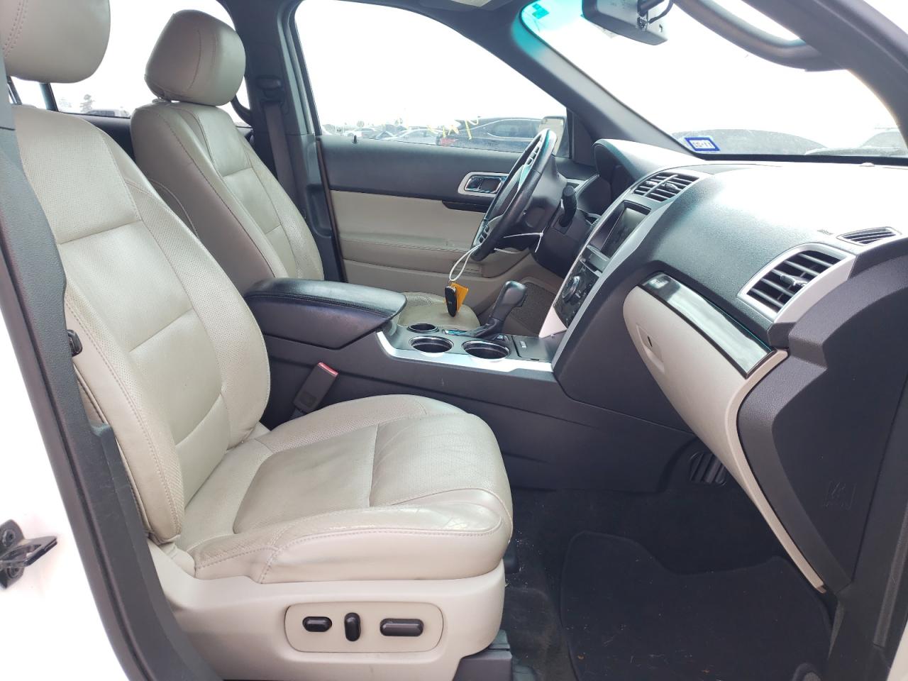 Photo 5 from auction – 2014 FORD EXPLORER L with VIN 1FM5K7F88EGB35484