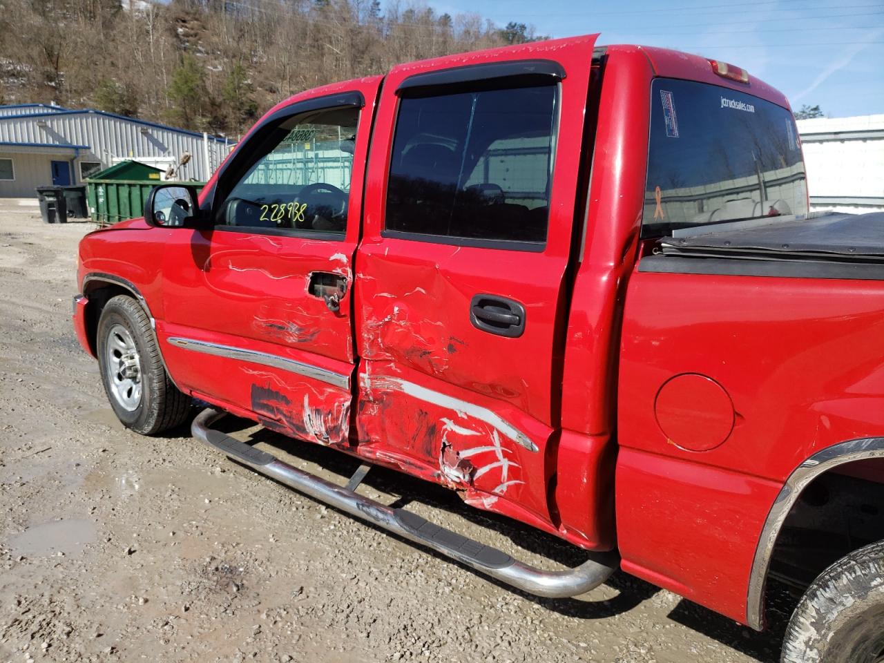 Photo 9 from auction – 2006 GMC NEW SIERRA with VIN 2GTEC13V861350547