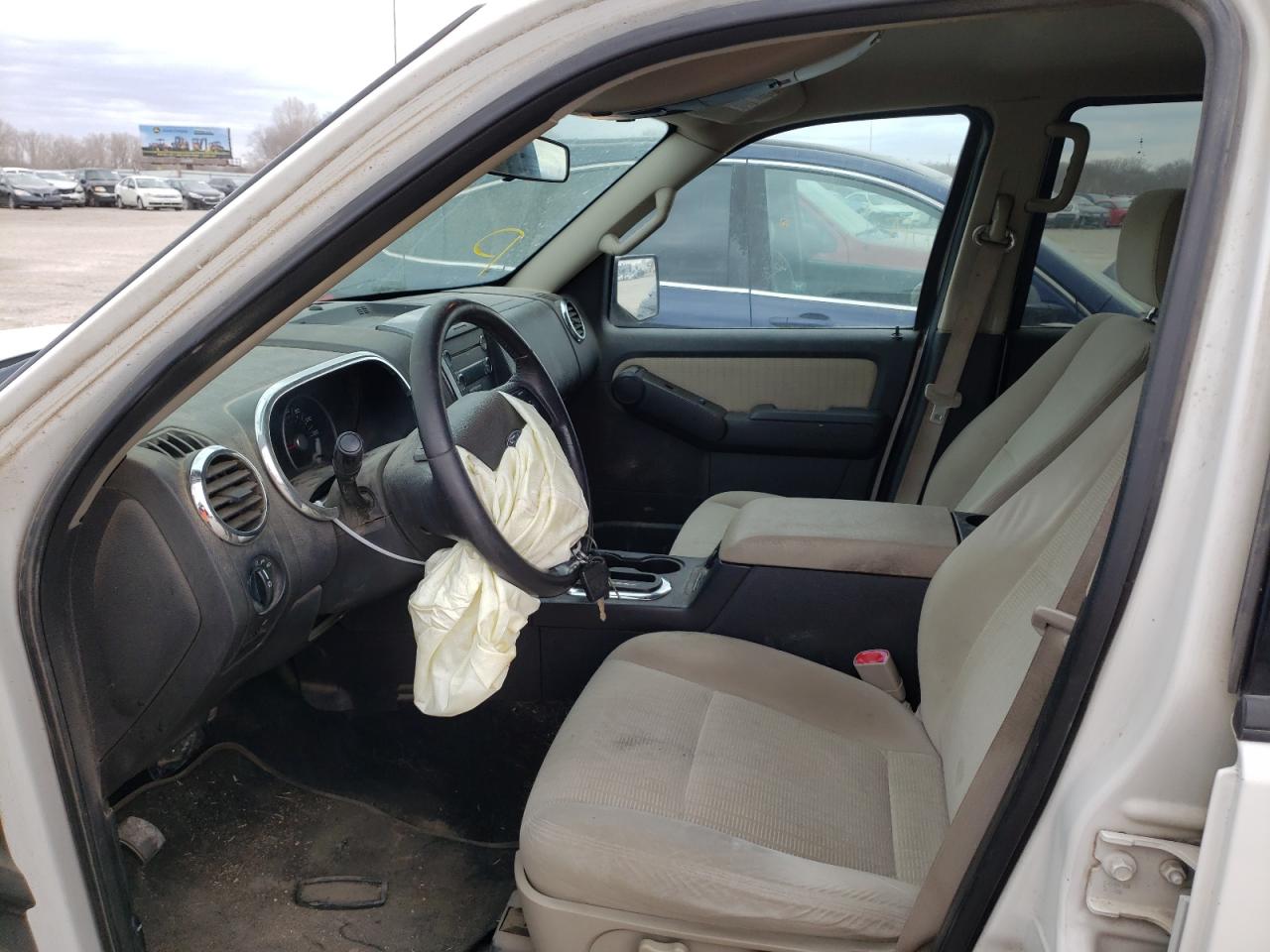 Photo 5 from auction – 2008 FORD EXPLORER X with VIN 1FMEU73E08UA53887