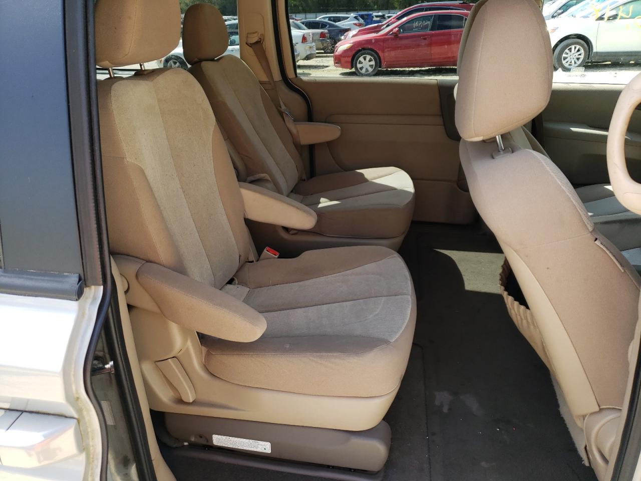 Photo 6 from auction – 2012 KIA SEDONA LX with VIN KNDMG4C7XC6499730