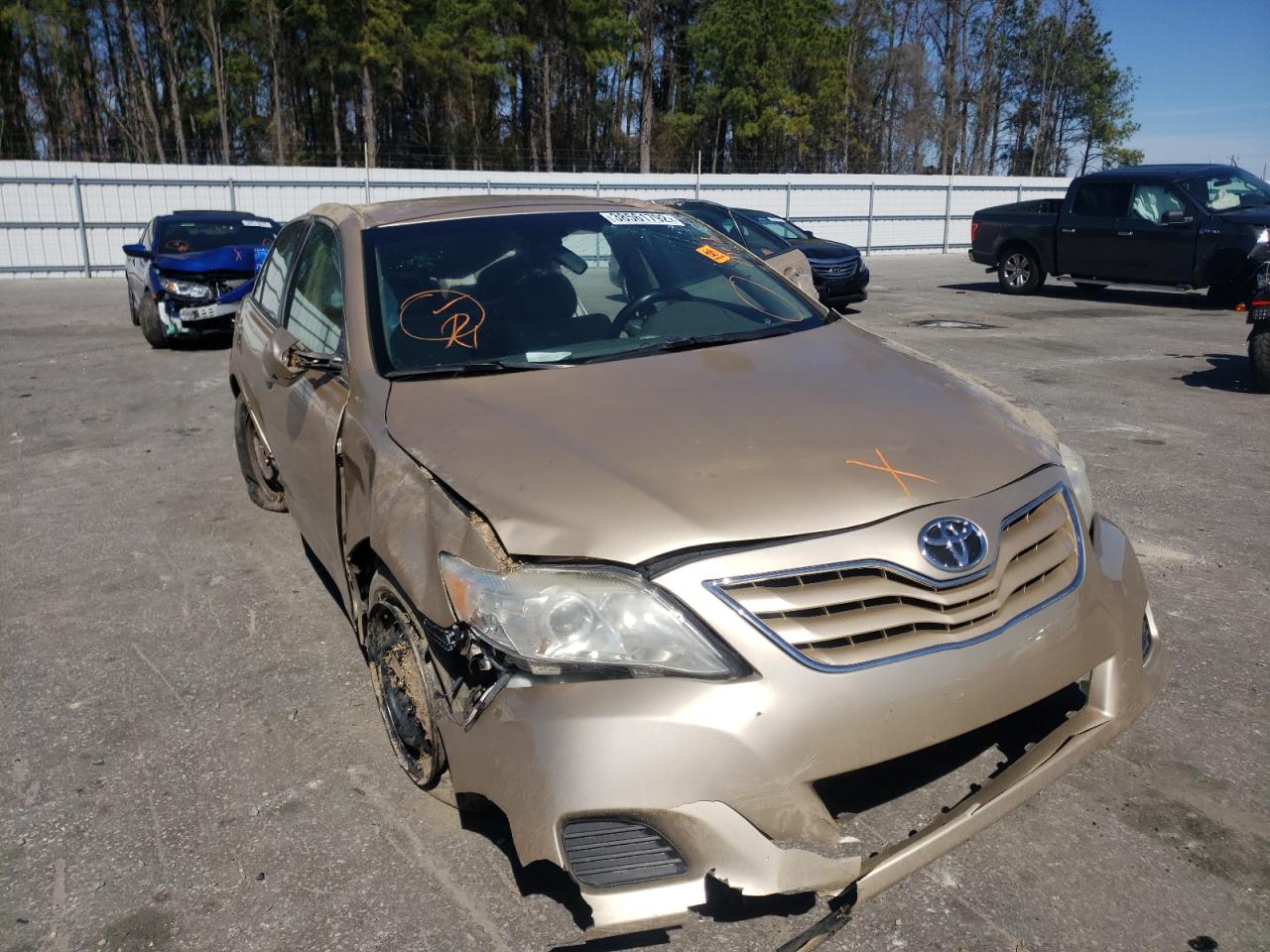 TOYOTA CAMRY BASE 2011 with VIN 4T1BF3EK8BU227768 - Photo from auction