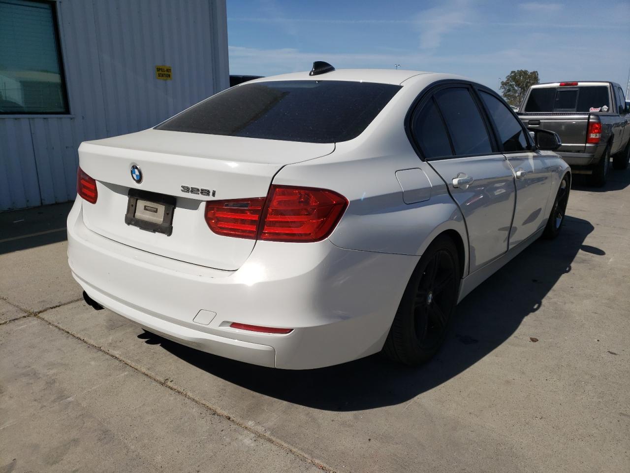 Photo 4 from auction – 2013 BMW 328 I SULE with VIN WBA3C1C56DF443514