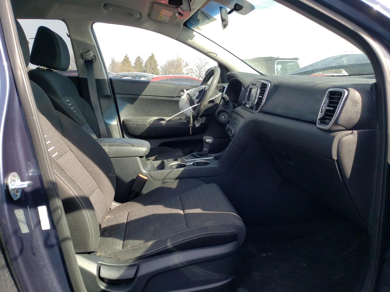 Photo 5 from auction – 2018 KIA SPORTAGE L with VIN KNDPMCAC3J7385074