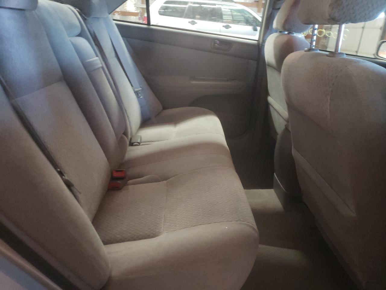 Photo 6 from auction – 2003 TOYOTA CAMRY LE with VIN 4T1BE32K73U786074