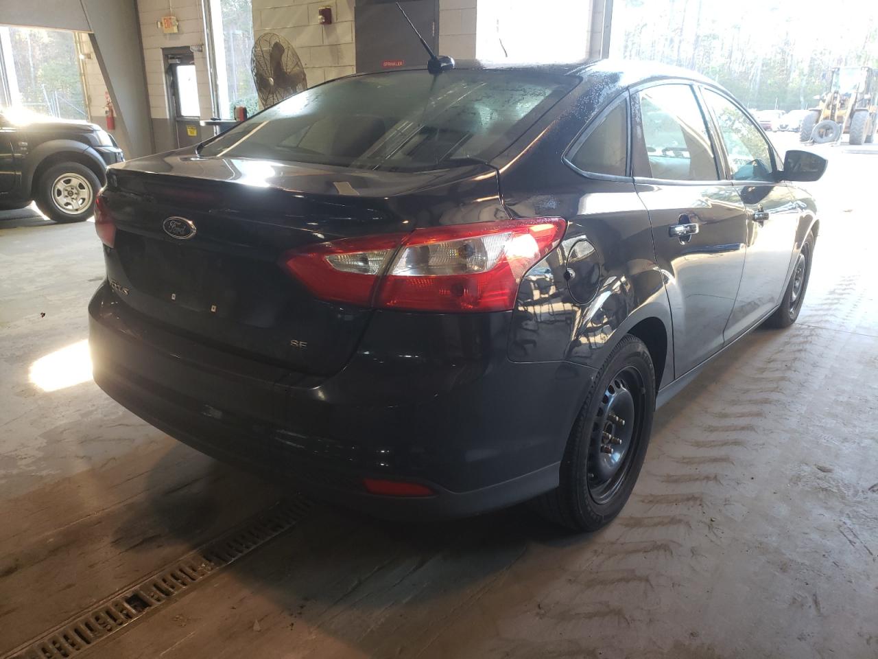 Фото 4 с аукциона – 2012 FORD FOCUS SE с VIN 1FAHP3F23CL148645