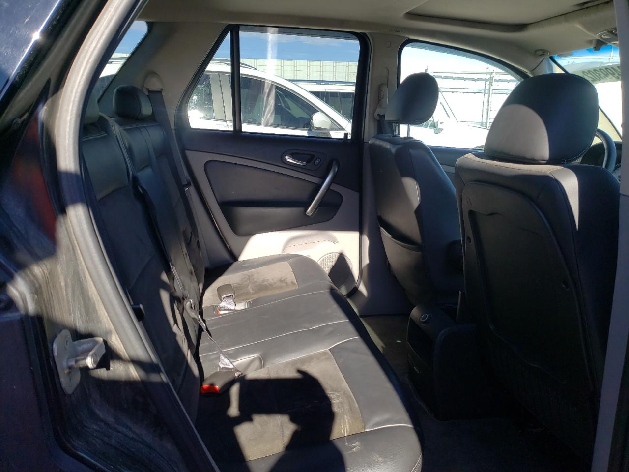 Photo 6 from auction – 2006 SATURN VUE with VIN 5GZCZ53456S890666