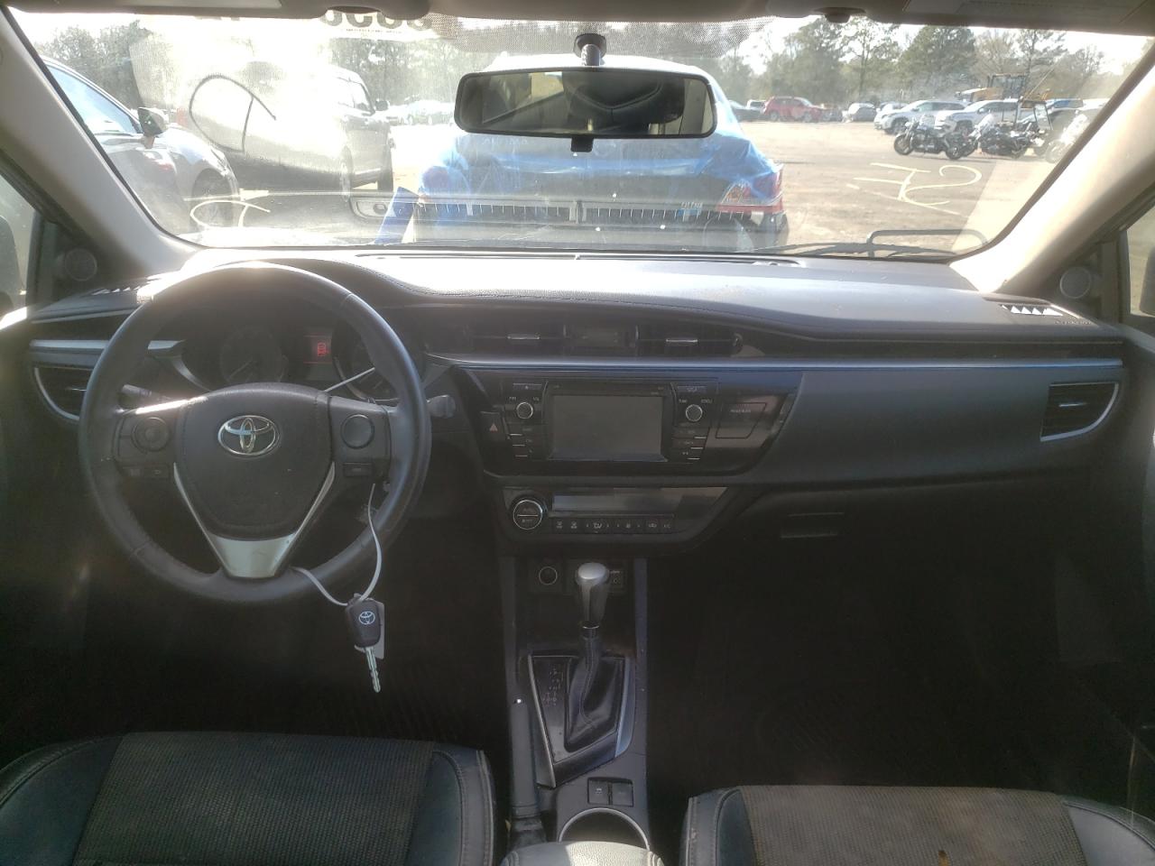 Photo 9 from auction – 2015 TOYOTA COROLLA L with VIN 2T1BURHE2FC241056
