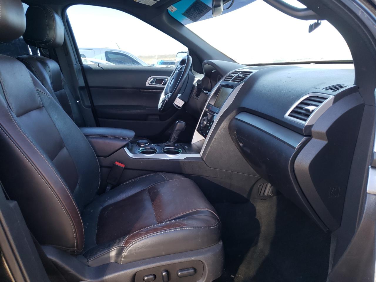Photo 5 from auction – 2014 FORD EXPLORER S with VIN 1FM5K8GT6EGA63953
