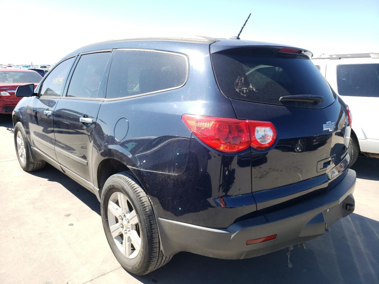 Photo 3 from auction – 2012 CHEVROLET TRAVERSE L with VIN 1GNKRFED6CJ347822