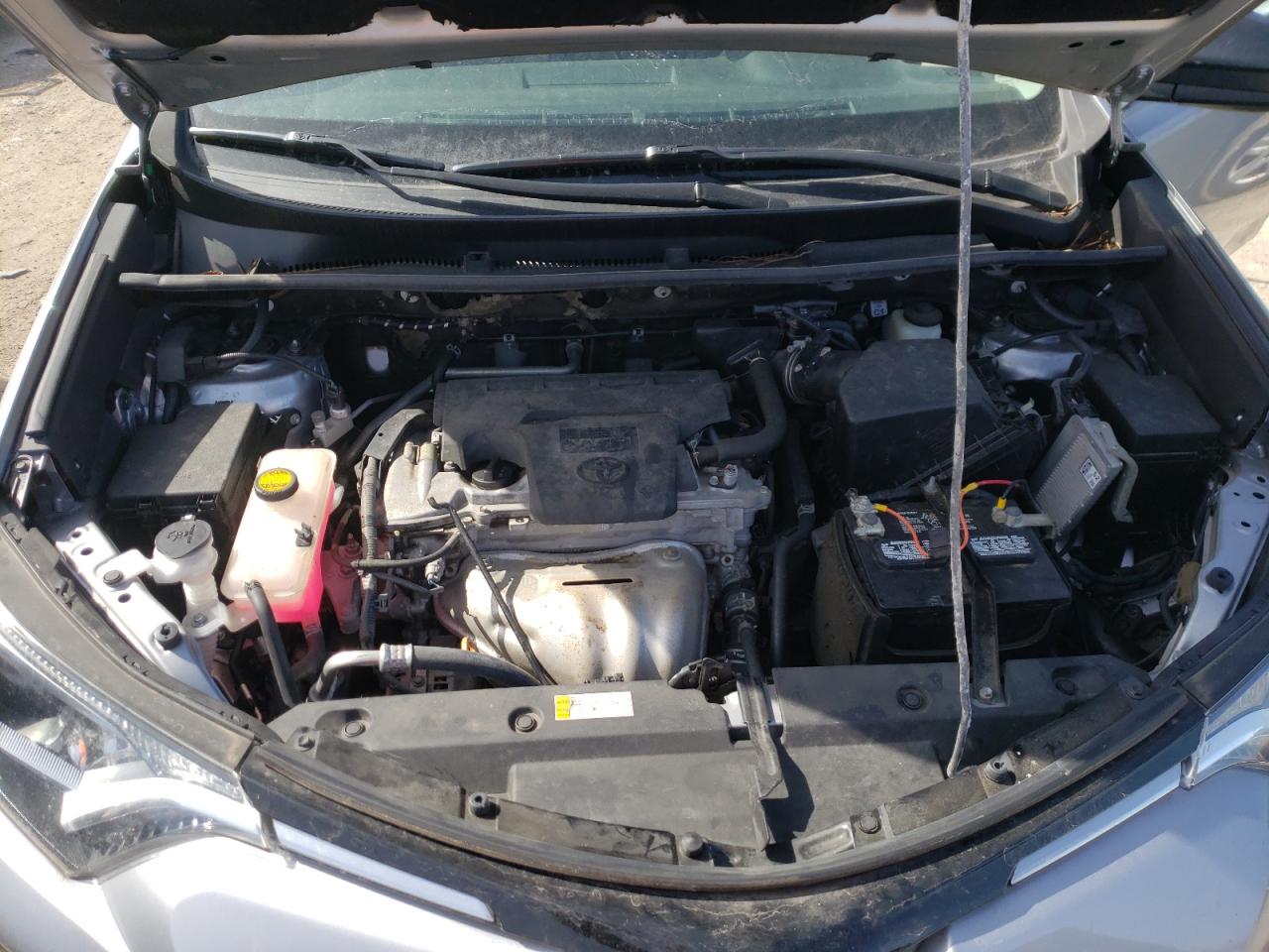 Photo 7 from auction – 2017 TOYOTA RAV4 LE with VIN 2T3BFREV1HW627202