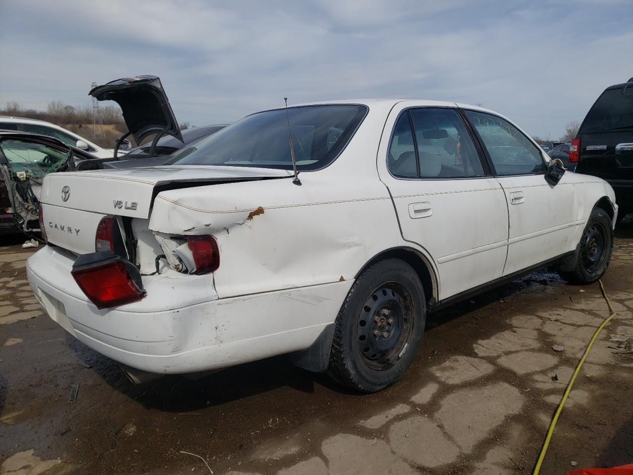 Photo 4 from auction – 1996 TOYOTA CAMRY LE with VIN 4T1BF12K7TU871336
