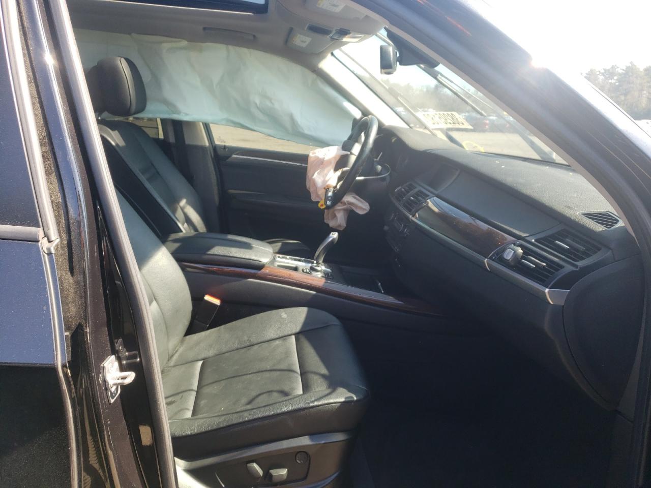 Photo 5 from auction – 2013 BMW X5 XDRIVE3 with VIN 5UXZV4C54D0B03713