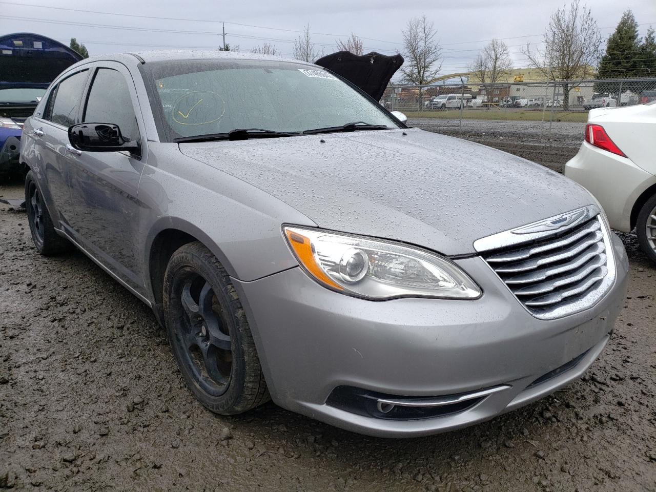 CHRYSLER 200 LIMITE 2013 with VIN 1C3CCBCG0DN720324 - Photo from auction