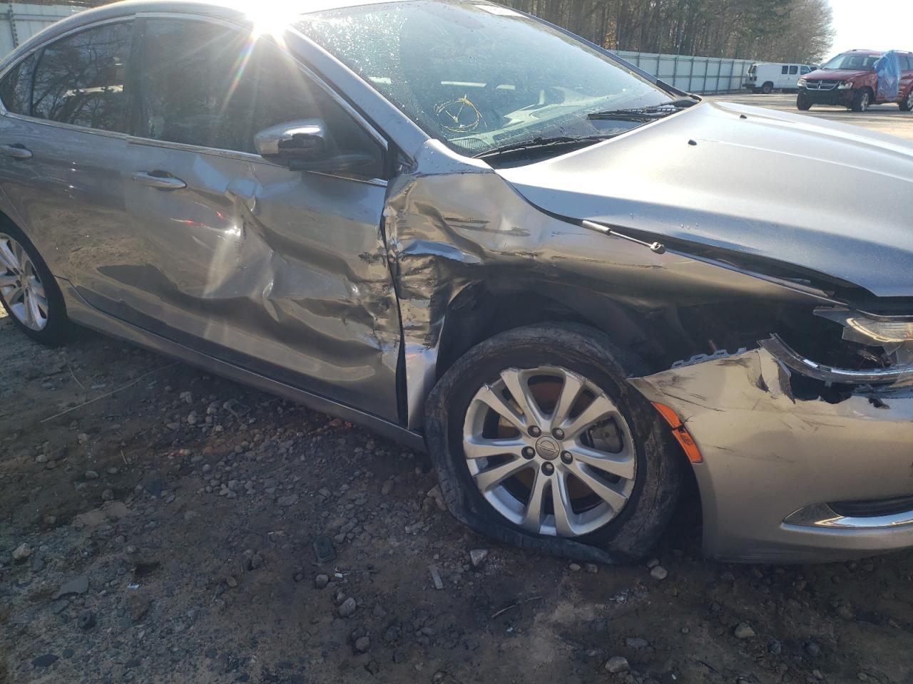 Photo 9 from auction – 2017 CHRYSLER 200 LIMITE with VIN 1C3CCCAG2HN510029
