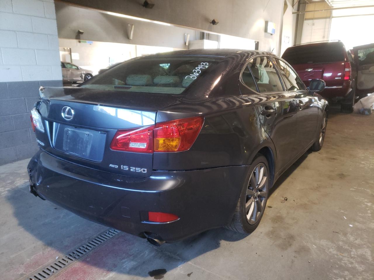 Photo 4 from auction – 2006 LEXUS IS 250 with VIN JTHCK262762007244