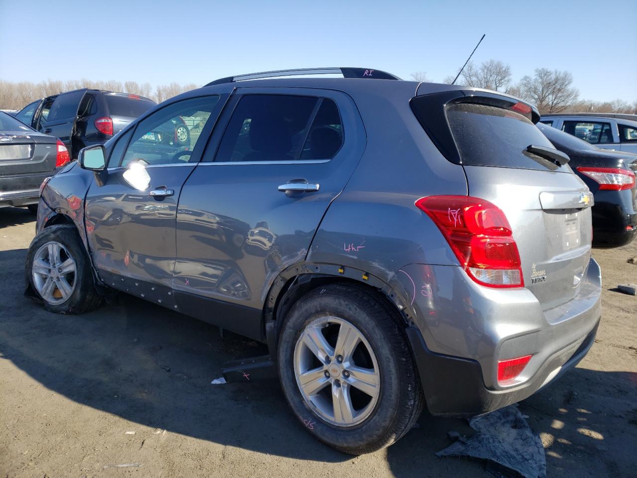 Photo 3 from auction – 2019 CHEVROLET TRAX 1LT with VIN KL7CJLSB2KB847729