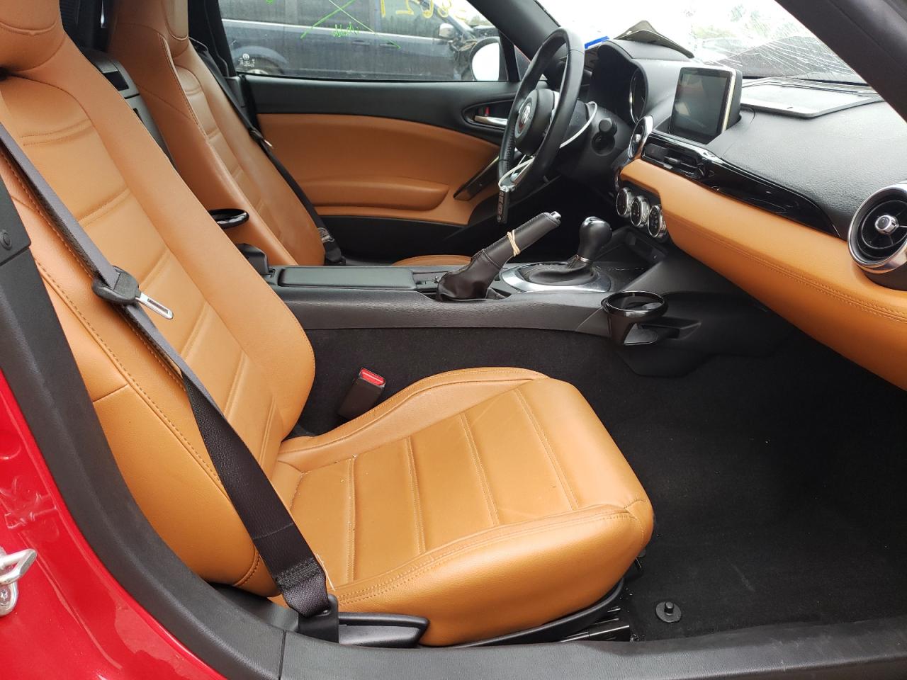 Photo 5 from auction – 2017 FIAT 124 SPIDER with VIN JC1NFAEK0H0101598