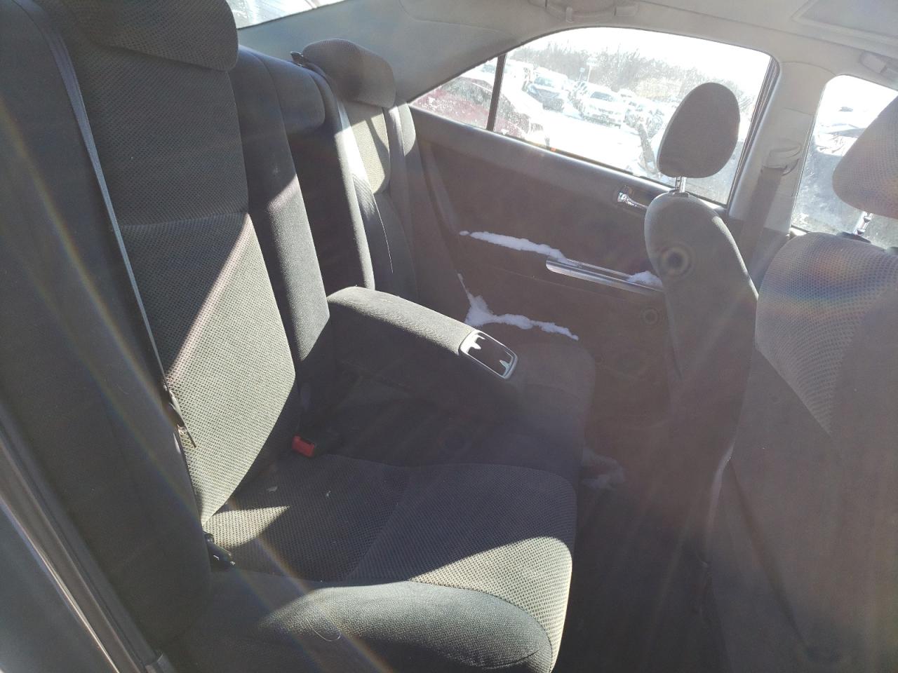 Photo 6 from auction – 2002 TOYOTA CAMRY with VIN 4T1BE32K52U628671