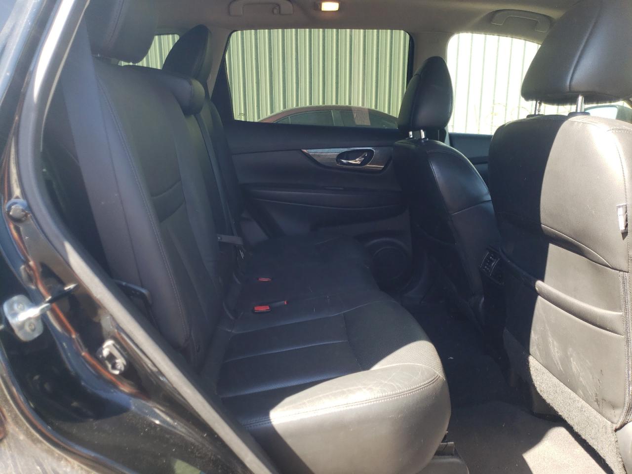 Photo 6 from auction – 2015 NISSAN ROGUE S with VIN 5N1AT2MT1FC766320