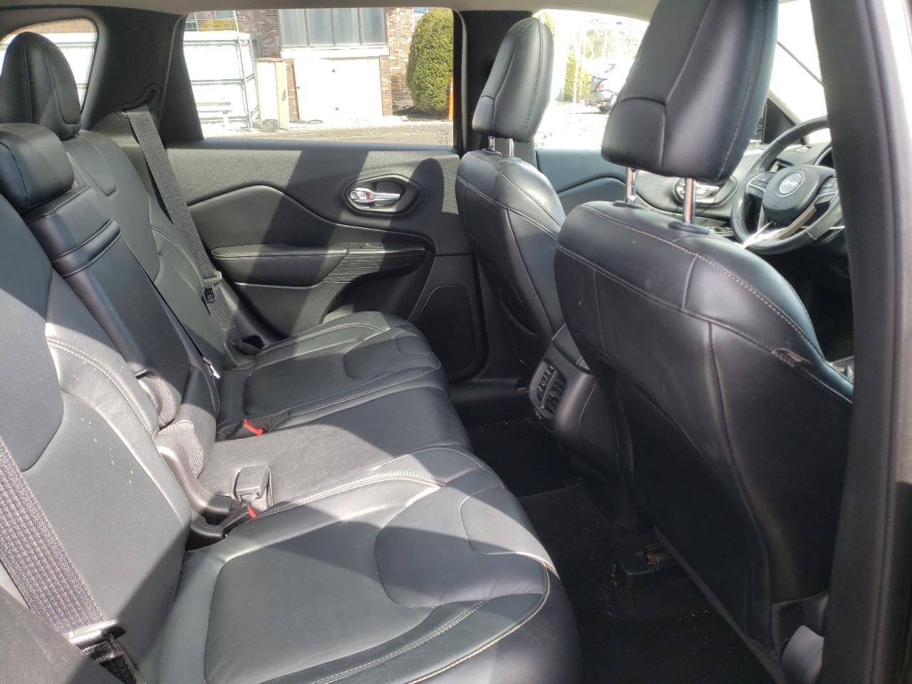 Photo 6 from auction – 2014 JEEP CHEROKEE L with VIN 1C4PJMDS2EW197143