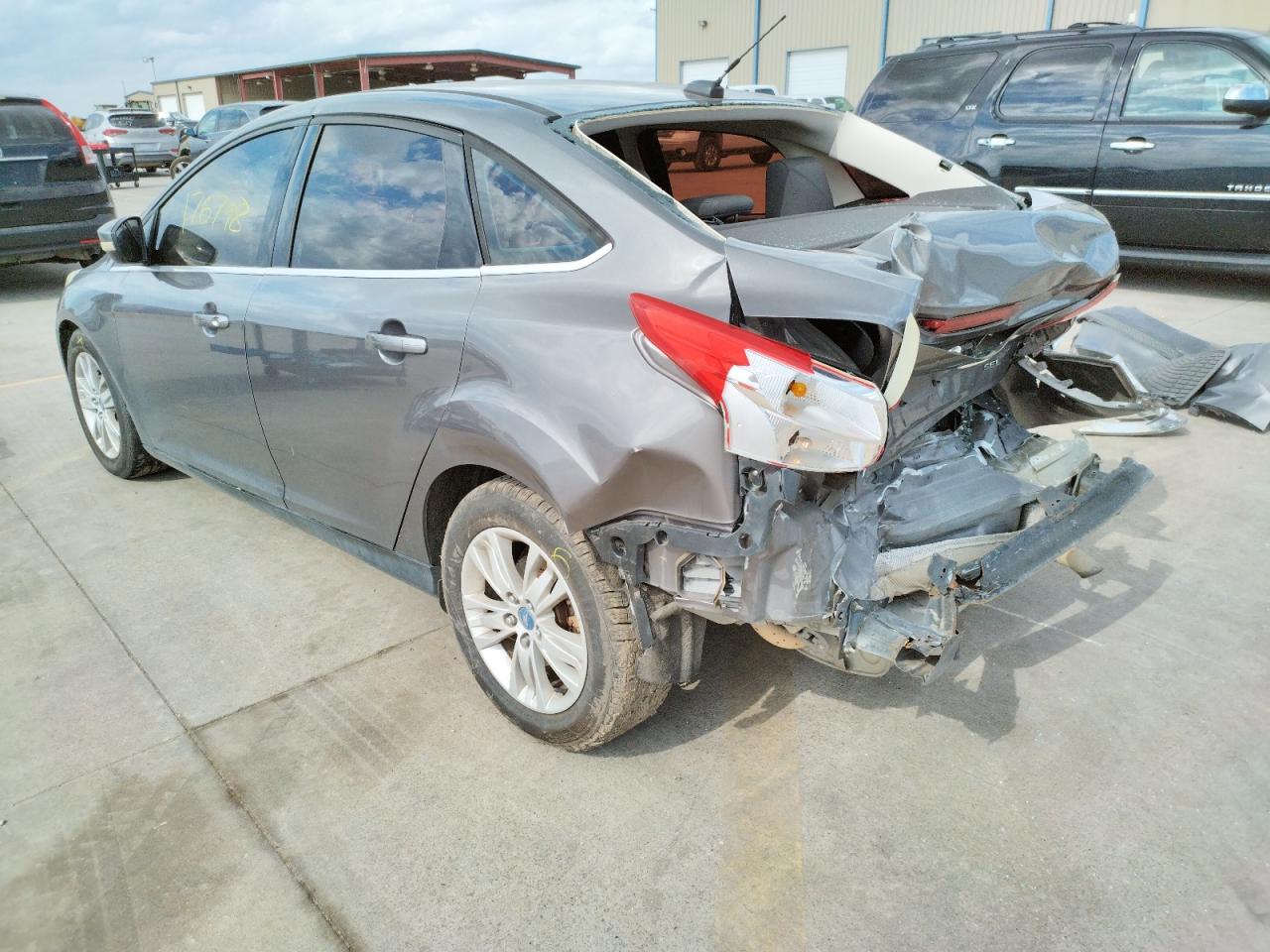 Photo 3 from auction – 2012 FORD FOCUS SEL with VIN 1FAHP3H21CL161861