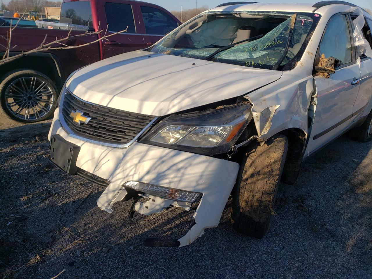 Photo 9 from auction – 2014 CHEVROLET TRAVERSE L with VIN 1GNKRFED0EJ194809
