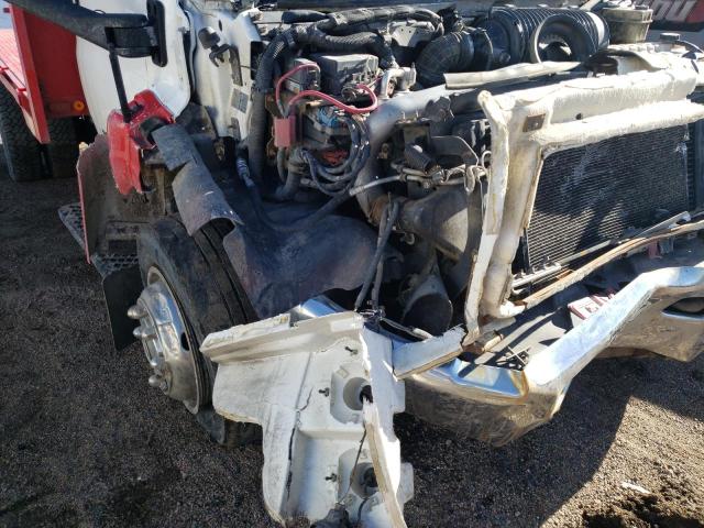 Photo 9 from auction – 2005 GMC C5500 C5C0 with VIN 1GDE5C1275F513044