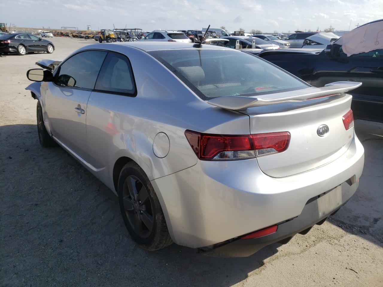 Photo 3 from auction – 2011 KIA FORTE EX with VIN KNAFU6A25B5348963