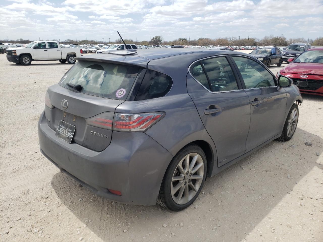 Photo 4 from auction – 2013 LEXUS CT 200 with VIN JTHKD5BHXD2135766