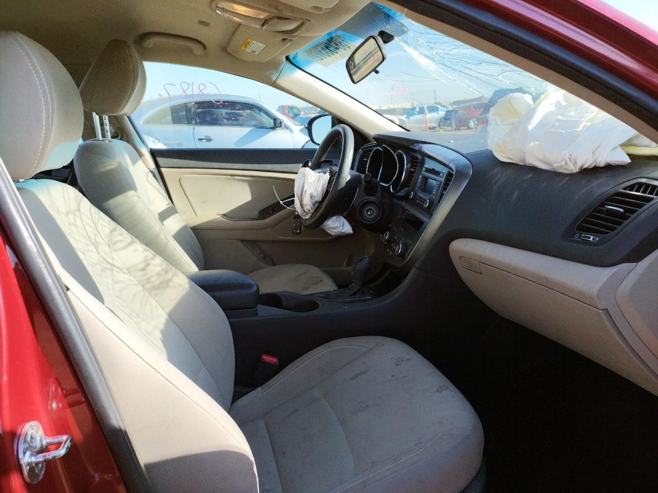 Photo 5 from auction – 2013 KIA OPTIMA LX with VIN 5XXGM4A79DG225818