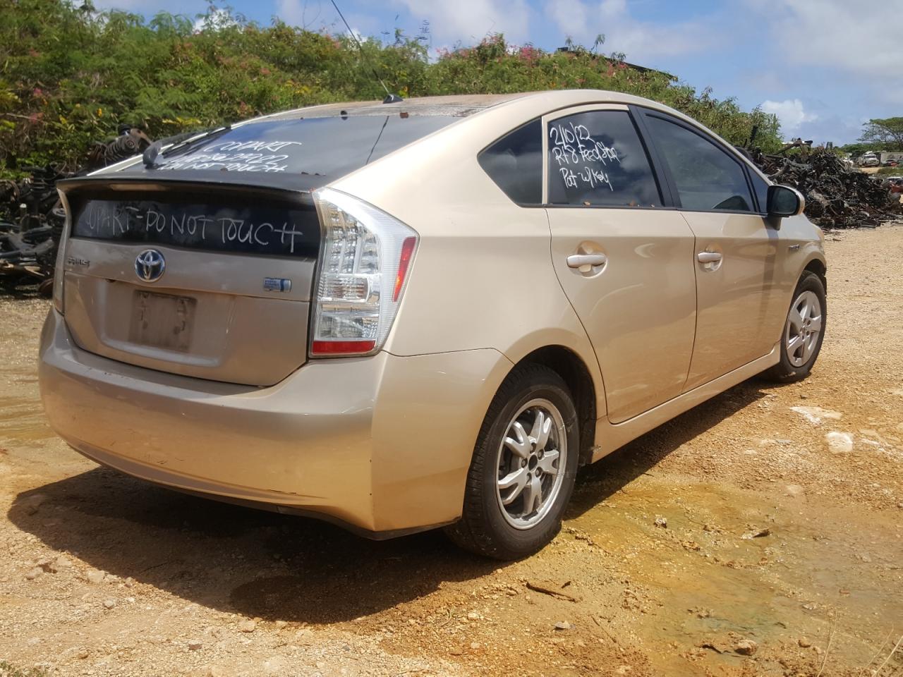 Photo 4 from auction – 2011 TOYOTA PRIUS with VIN JTDKN3DU2B1449315