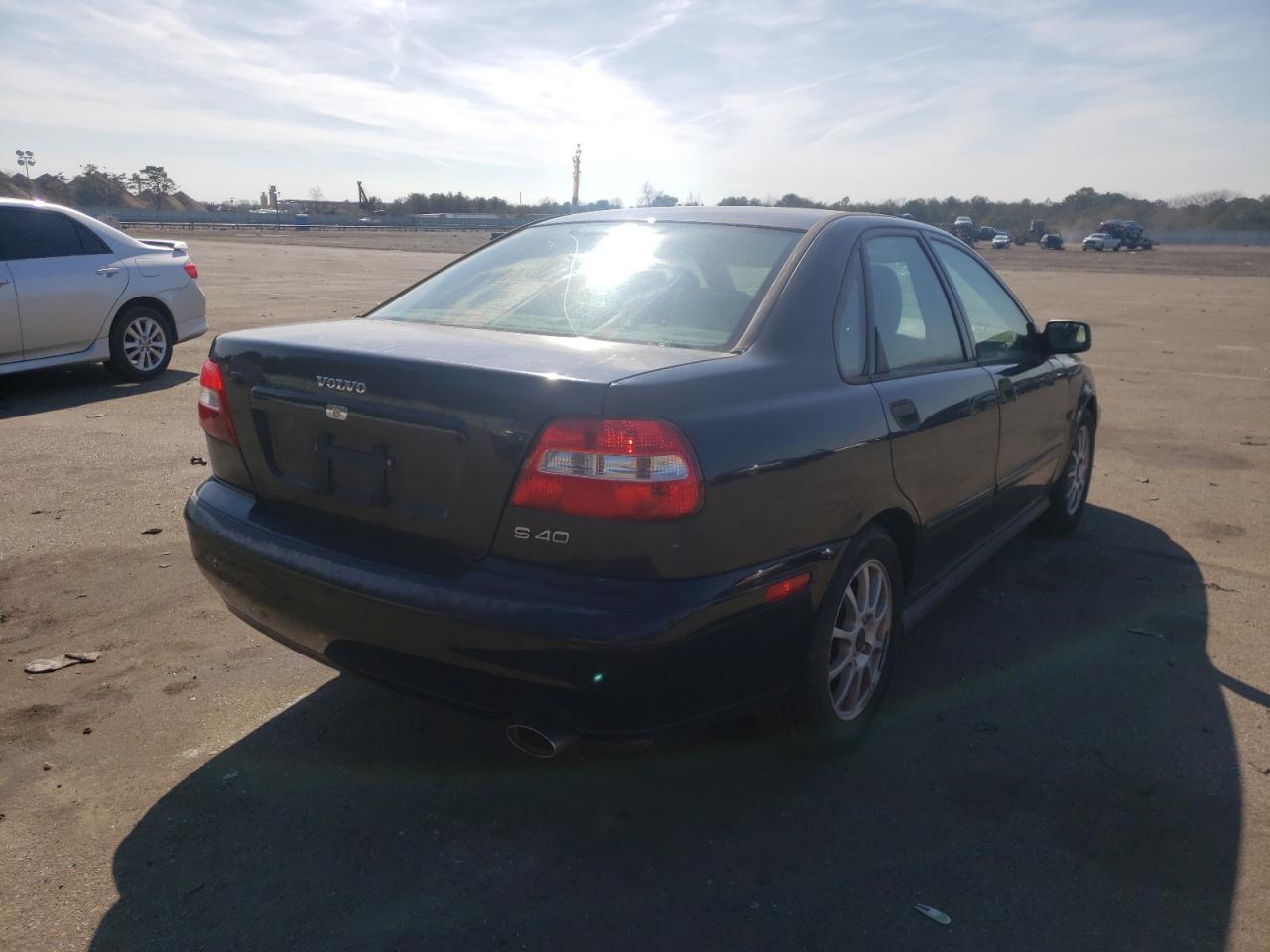 Photo 4 from auction – 2003 VOLVO S40 1.9T with VIN YV1VS29523F949393