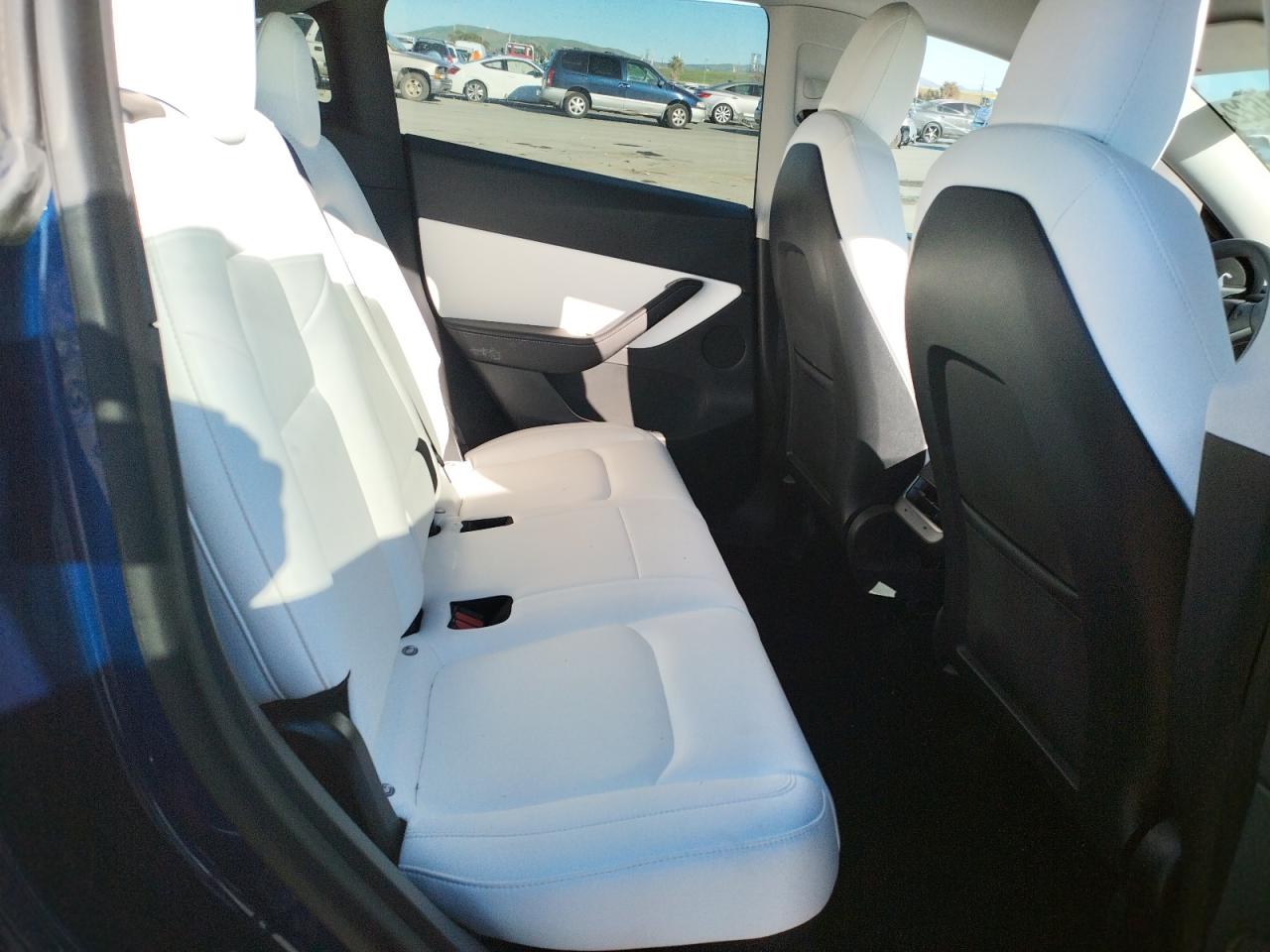 Photo 6 from auction – 2021 TESLA MODEL Y with VIN 5YJYGDEEXMF062510